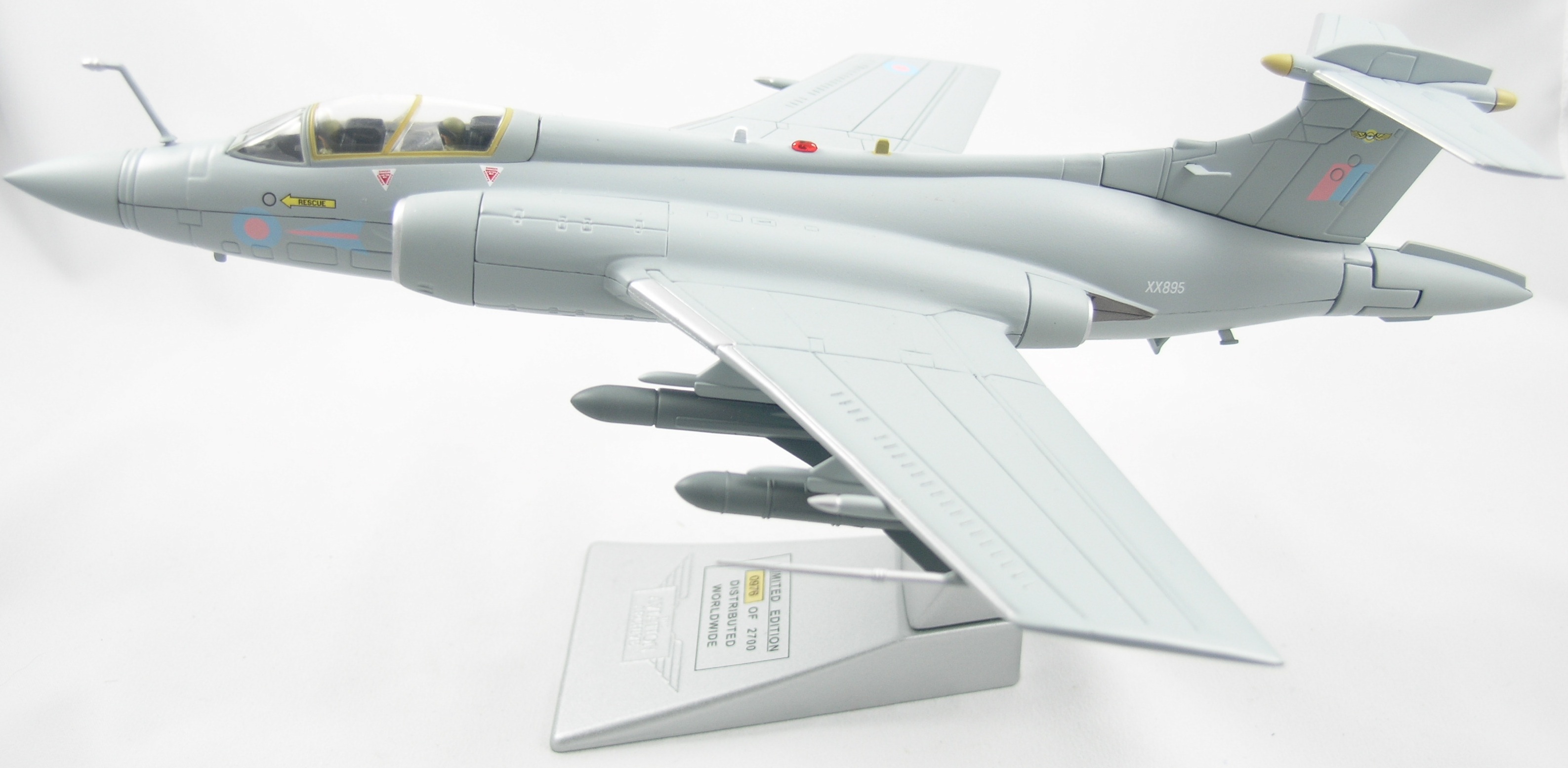 Buccaneer-AA34105-Stand