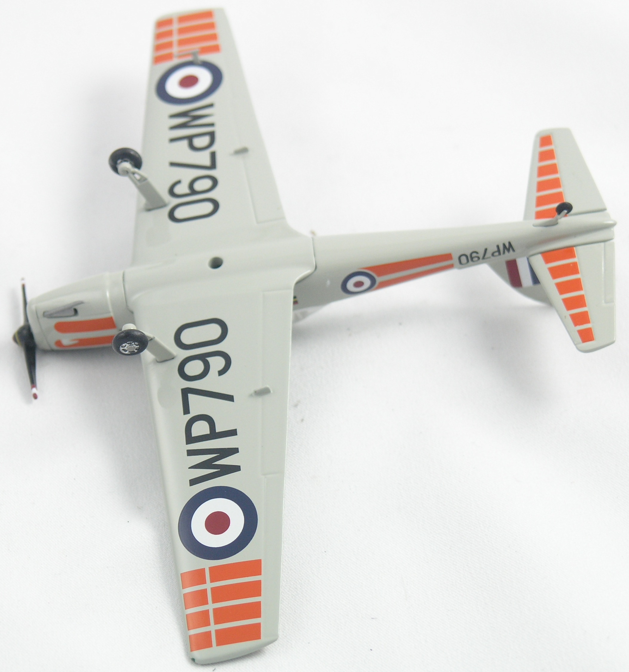 Chipmunk-AV72-21001-Bottom