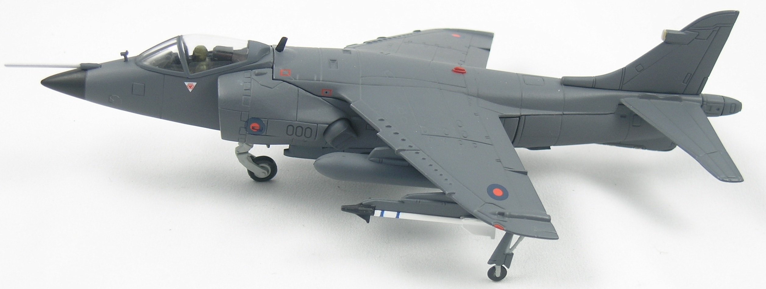 Harrier-AA39901-Top