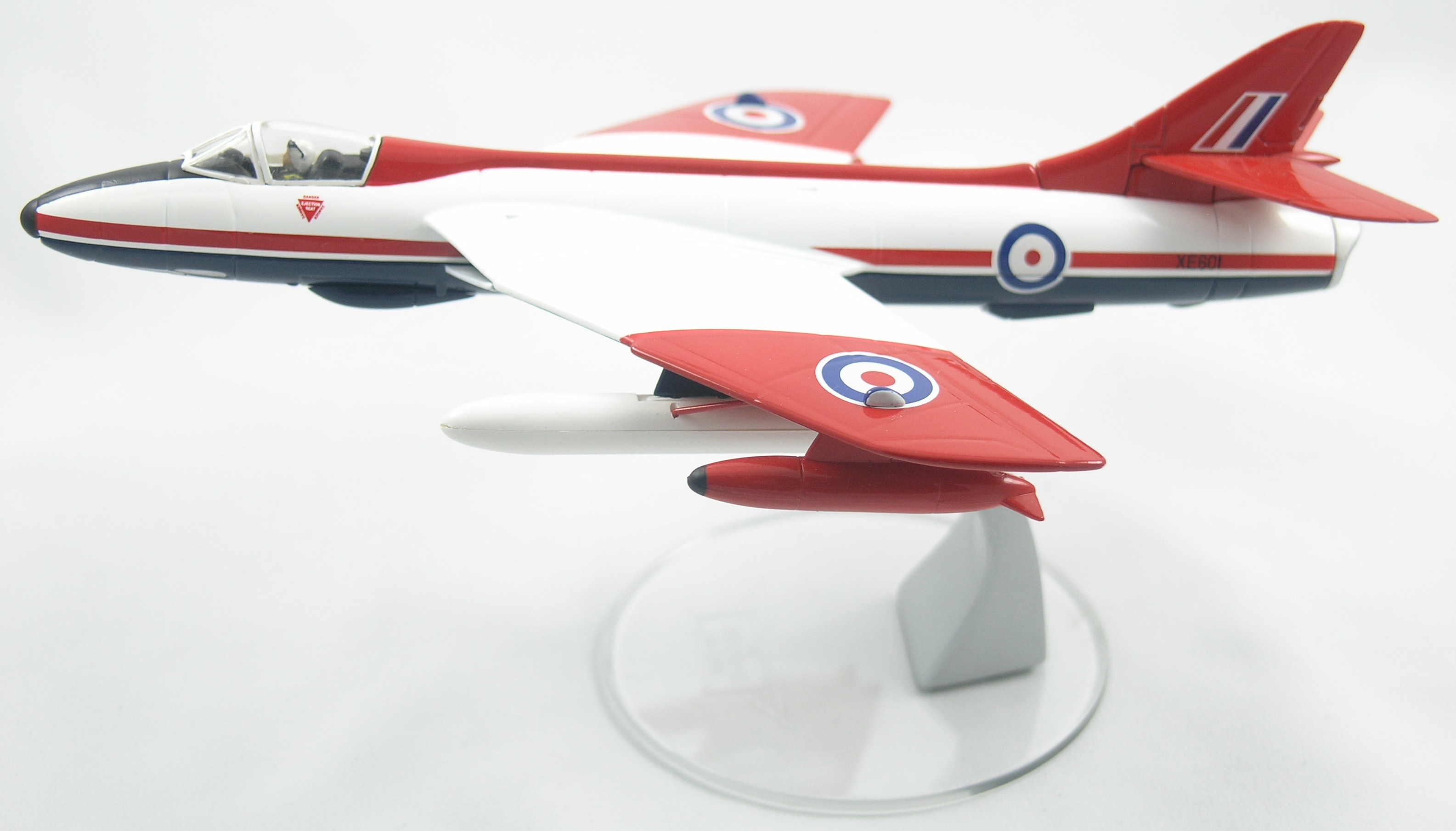 Hunter-AA32703-Stand