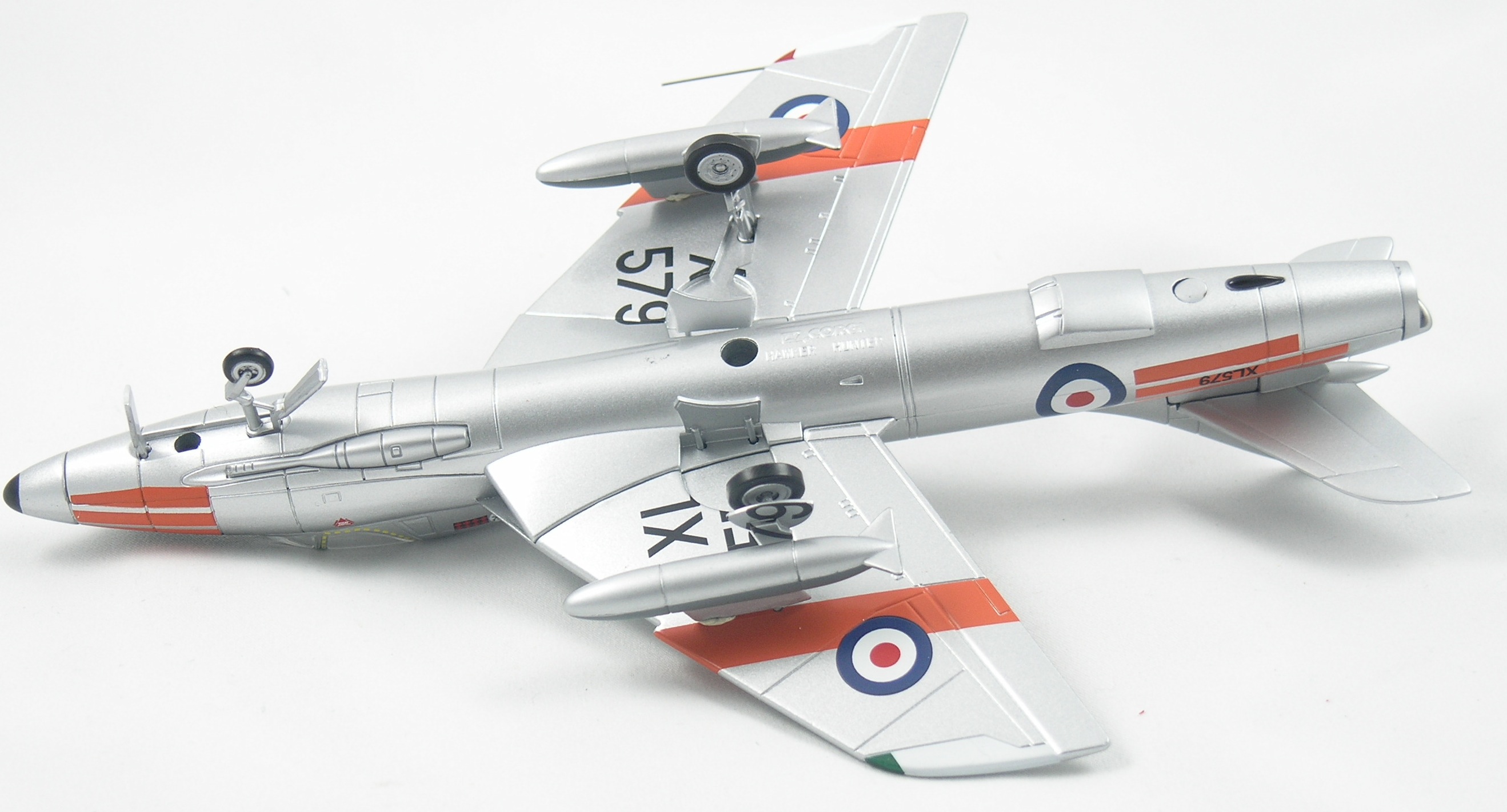 Hunter-AA32712-Bottom