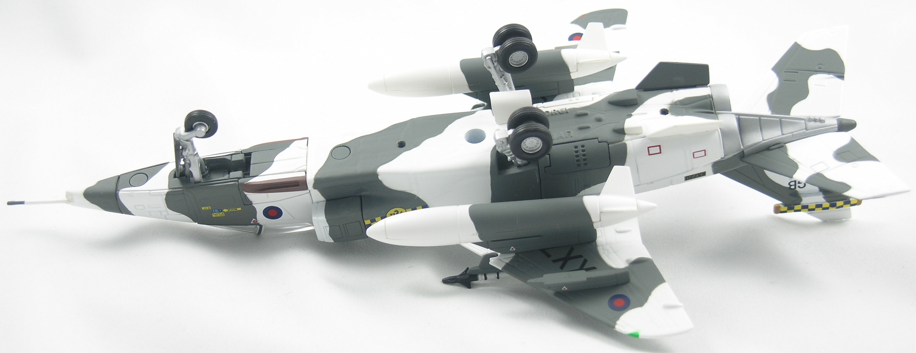 Jaguar-AA35404-Bottom