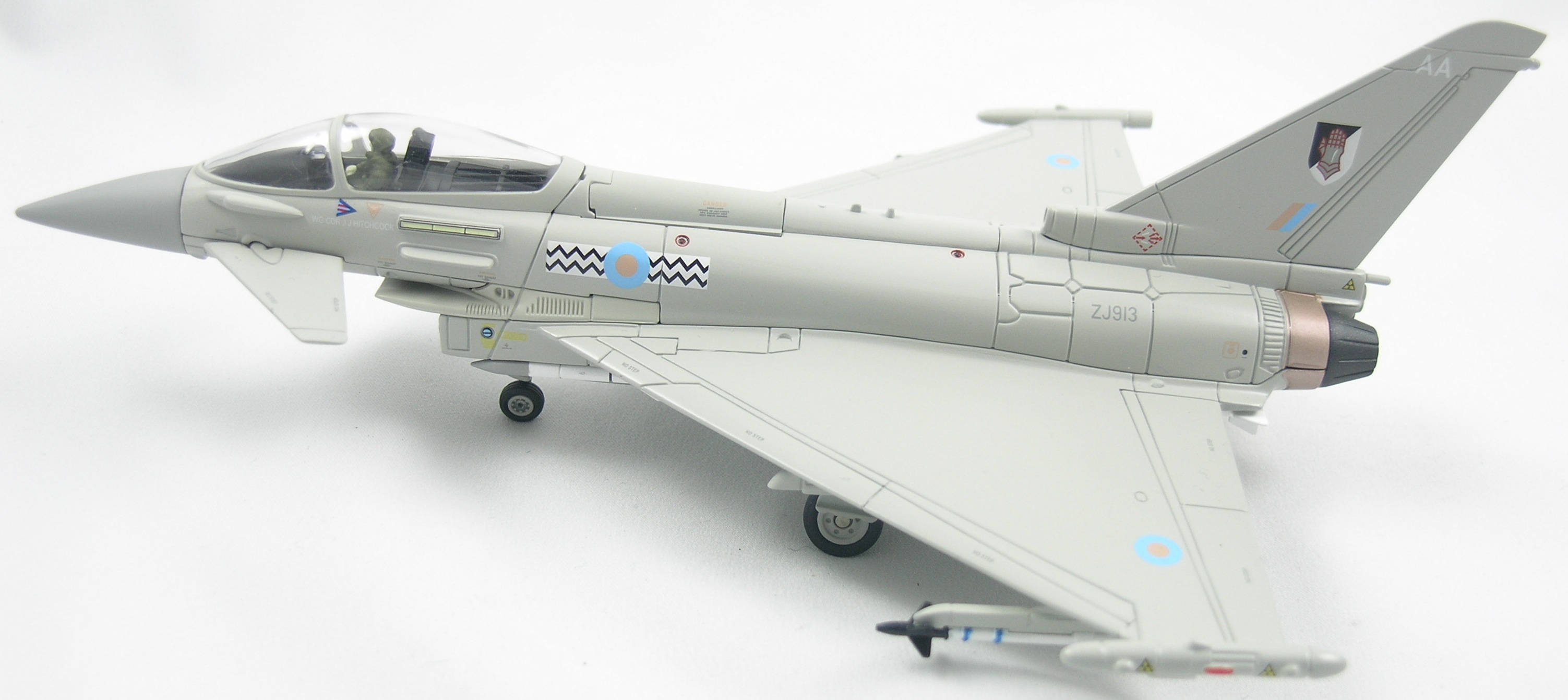 Typhoon-AA36401-Top